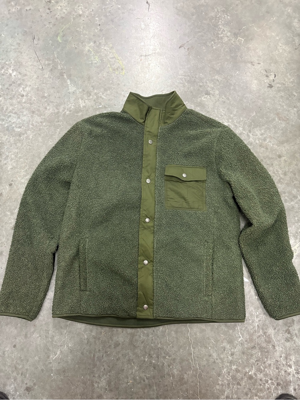 Banana Republic Men’s Olive Green Sherpa Fleece Snap Front Jacket Large